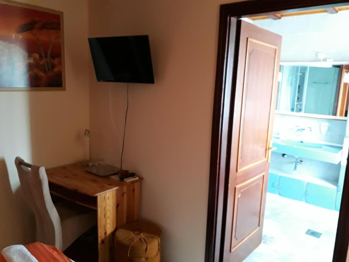 Szilvia Panzio Gyomaendrod Bed & Breakfast Exterior foto