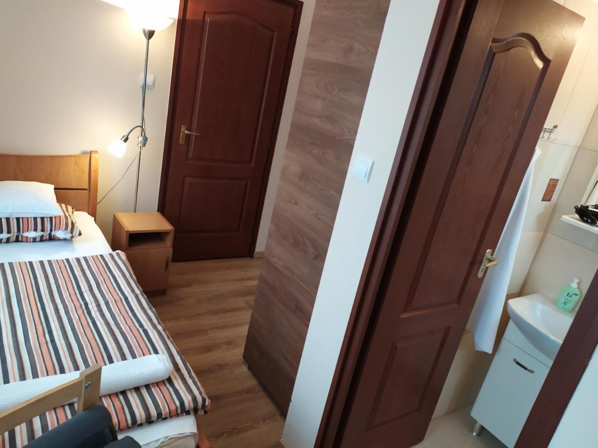 Szilvia Panzio Gyomaendrod Bed & Breakfast Exterior foto