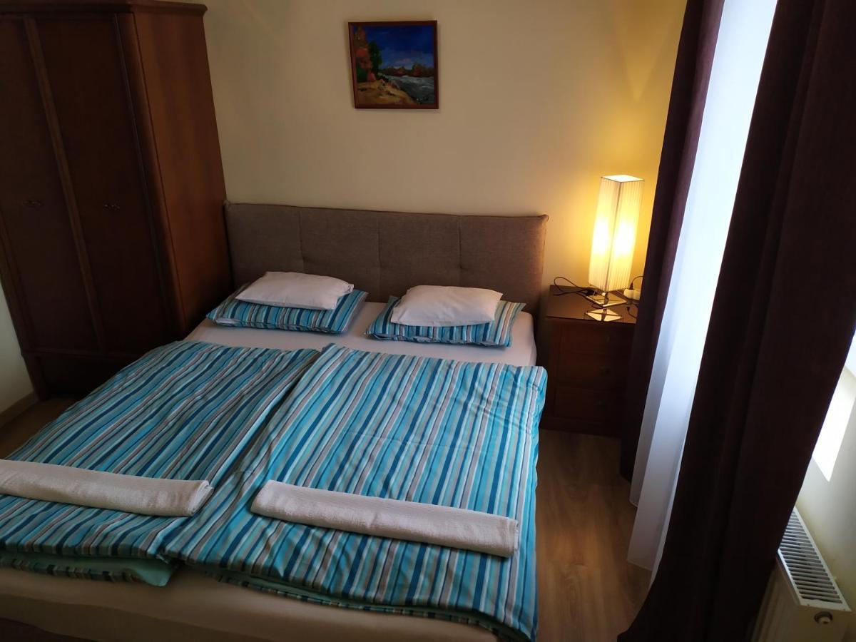 Szilvia Panzio Gyomaendrod Bed & Breakfast Exterior foto
