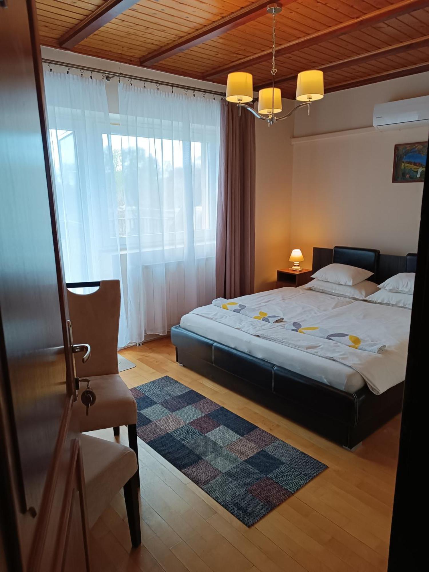 Szilvia Panzio Gyomaendrod Bed & Breakfast Exterior foto